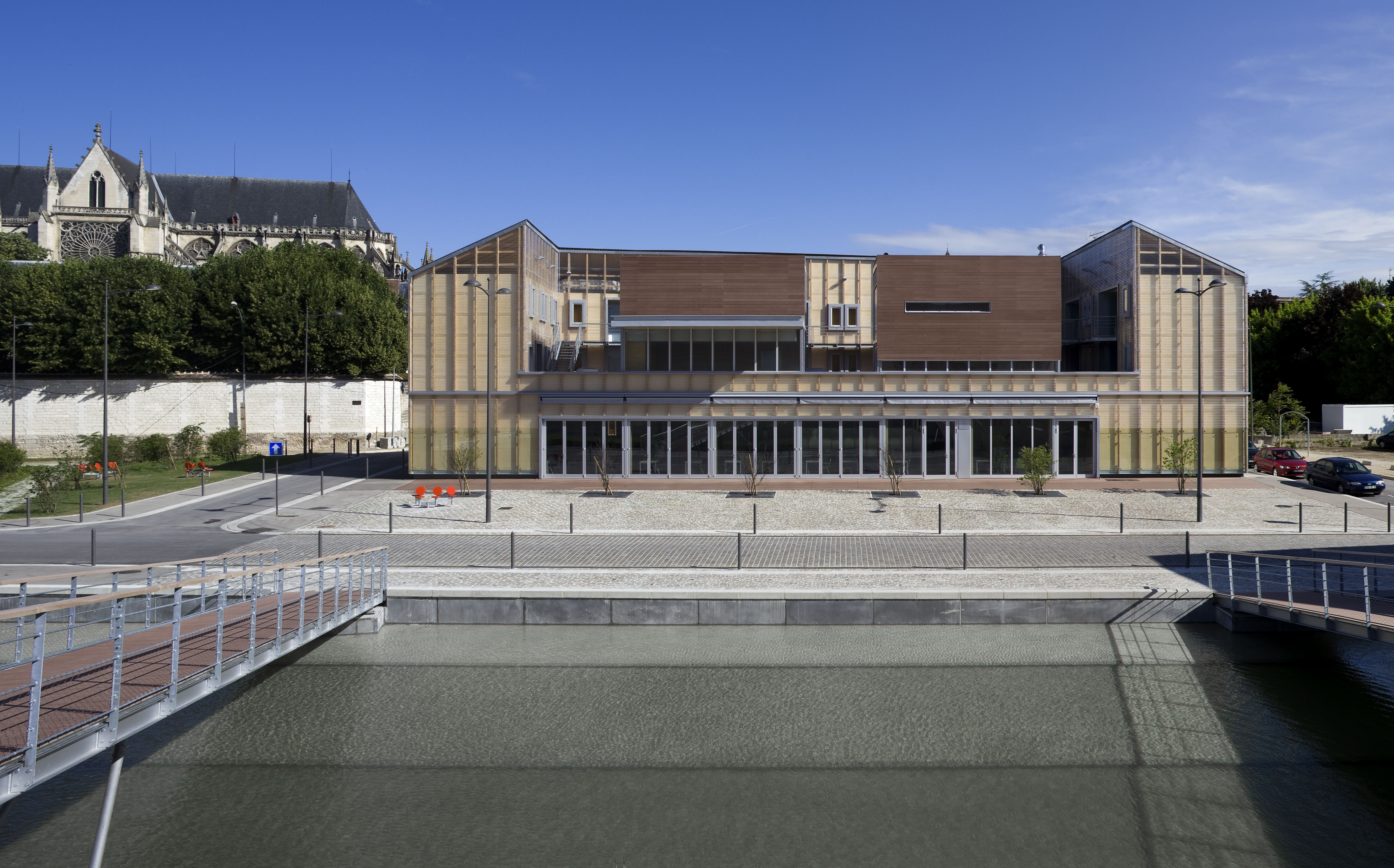 Campus des Comtes de Champagne Lipsky Rollet architecture et environnement architecte florence lipsky pascal rollet paris france