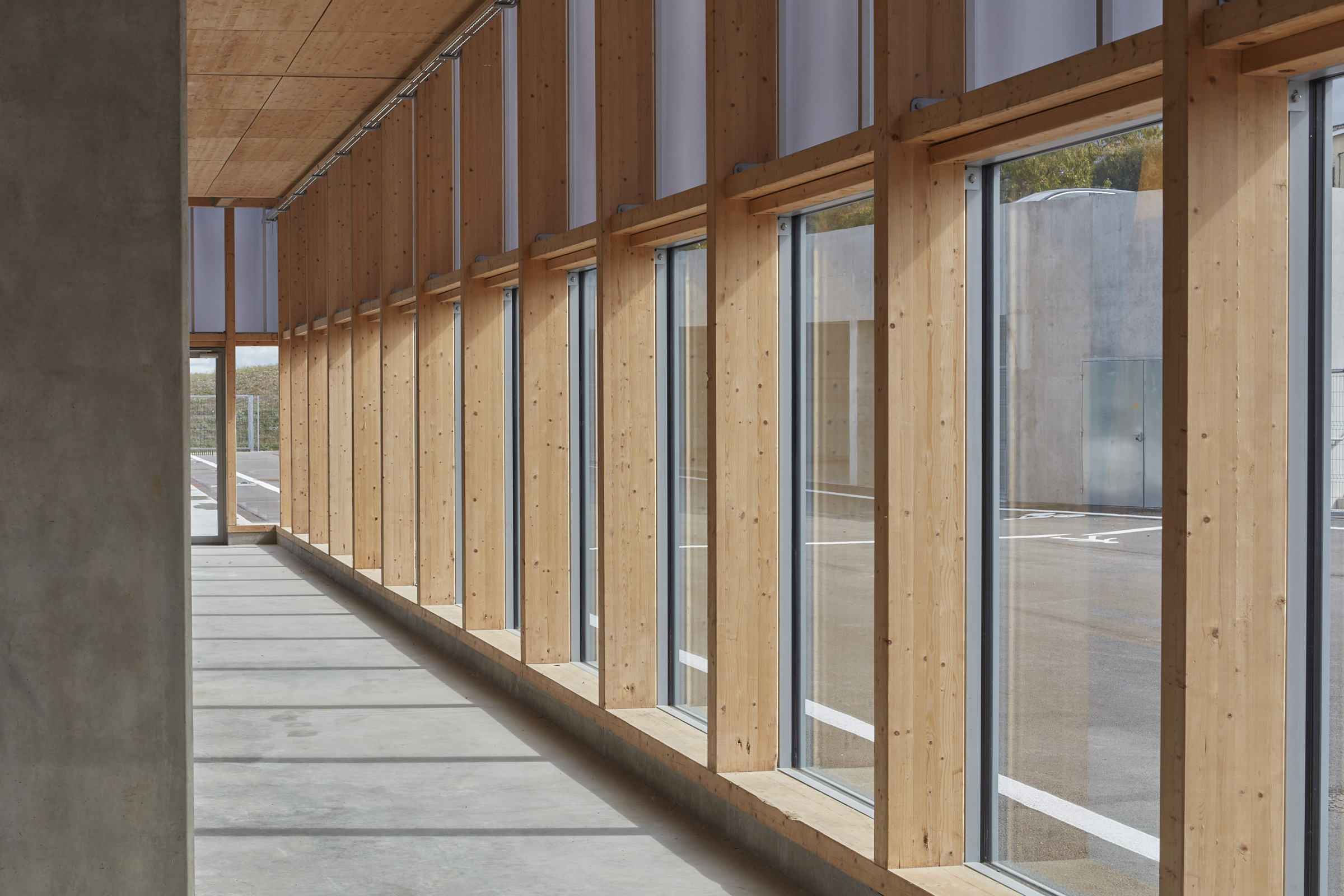 Campus of Sustainable Architecture and Construction, Grands Ateliers Villefontaine 2002 Lipsky Rollet architecture et environnement architecte florence lipsky pascal rollet paris france