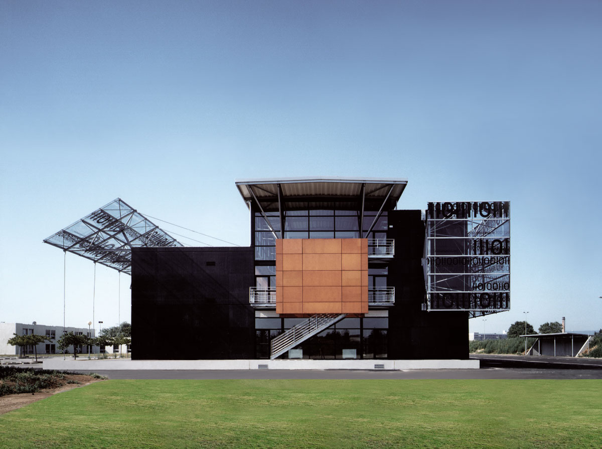 瓦朗斯國立高等先進技術與網絡學院(ESISAR) Lipsky Rollet architecture et environnement architecte florence lipsky pascal rollet paris france