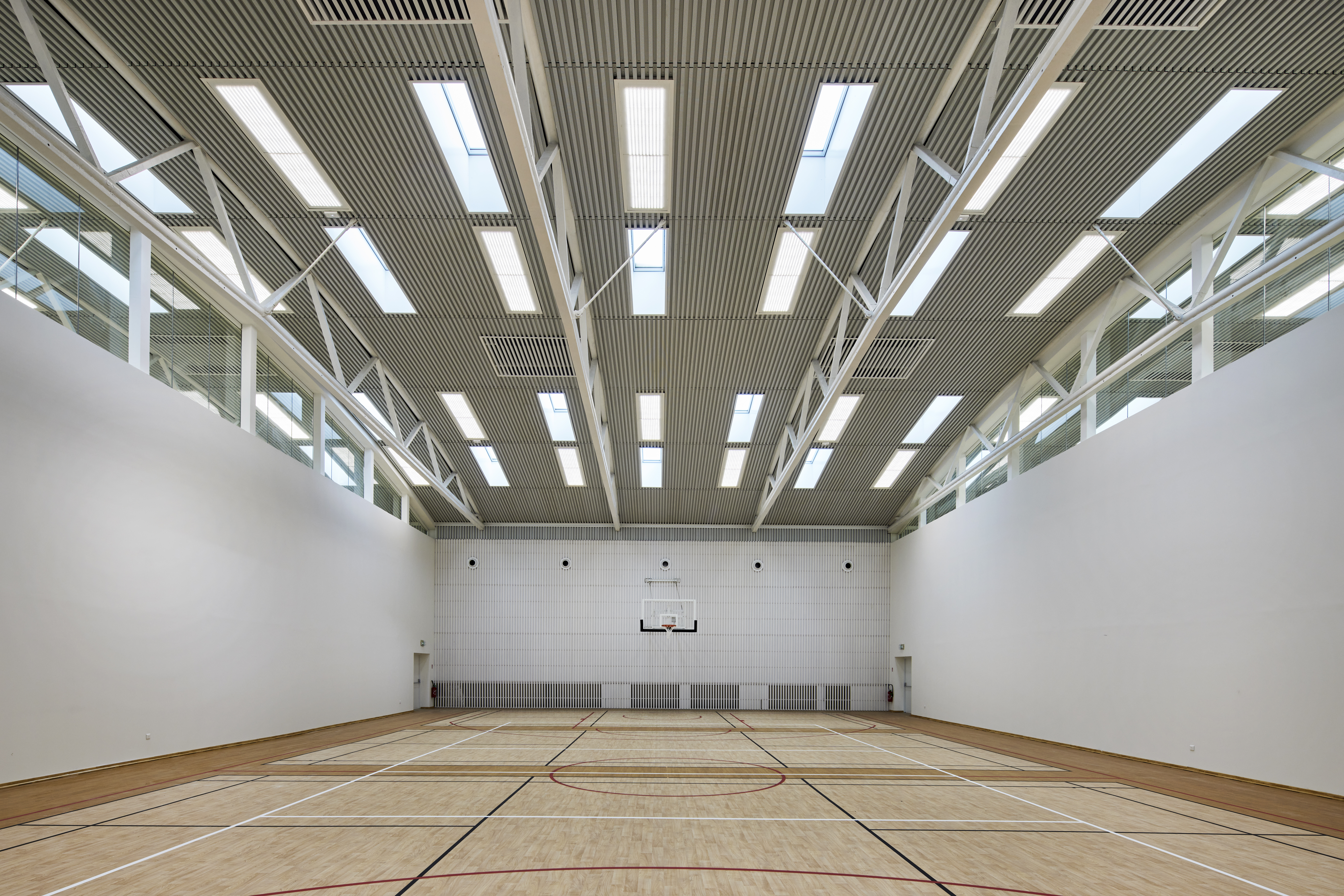 Restructuring the CROUS Jean Sarrailh Center Lipsky Rollet architecture et environnement architecte florence lipsky pascal rollet paris france